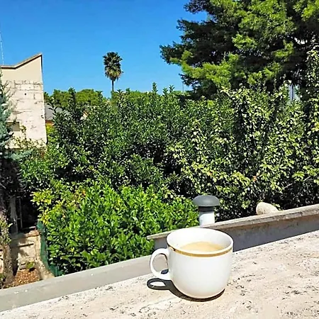 Apulia Time بيت ضيافة *